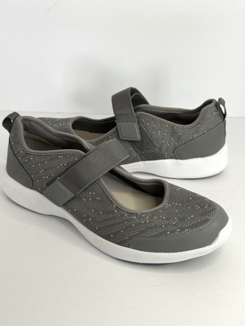 Vionic Jessica Mary Jane Sneakers Gray-White Size 9.5